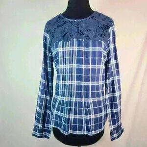 Simply Vera Vera Wang M Long Sleeve Blue Plaid Blouse Wide Lace Neck Pin Pleats